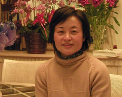 Dr. Ji Qing-ying, Vice Director of the SCMC and Director of  Social Worker Department