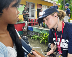 Volunteer Emily Wardell in the Philippines