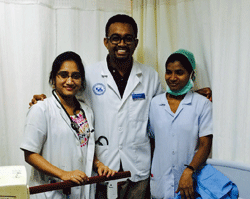 Jovin Panthapattu with staff of ASRAM hospital in the ICU