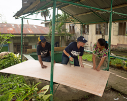 Volunteers in the Philippines