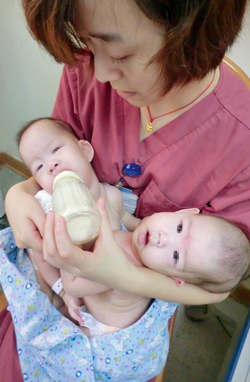 PROJECT HOPE Celebrates Successful Operation to Separate Conjoined Babies in China.