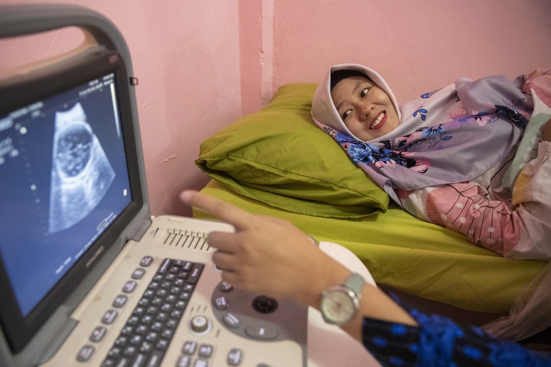 Mother getting ultrasound in Indonesia