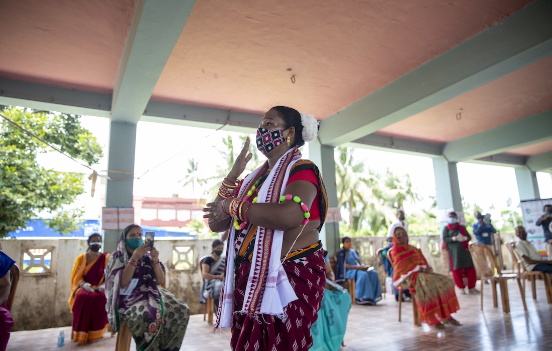 Dancer teaching COVID precautions in India