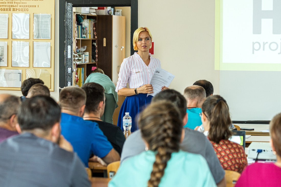 Kateryna leads a trauma training for 33 doctors at a hospital in Dnipro. 