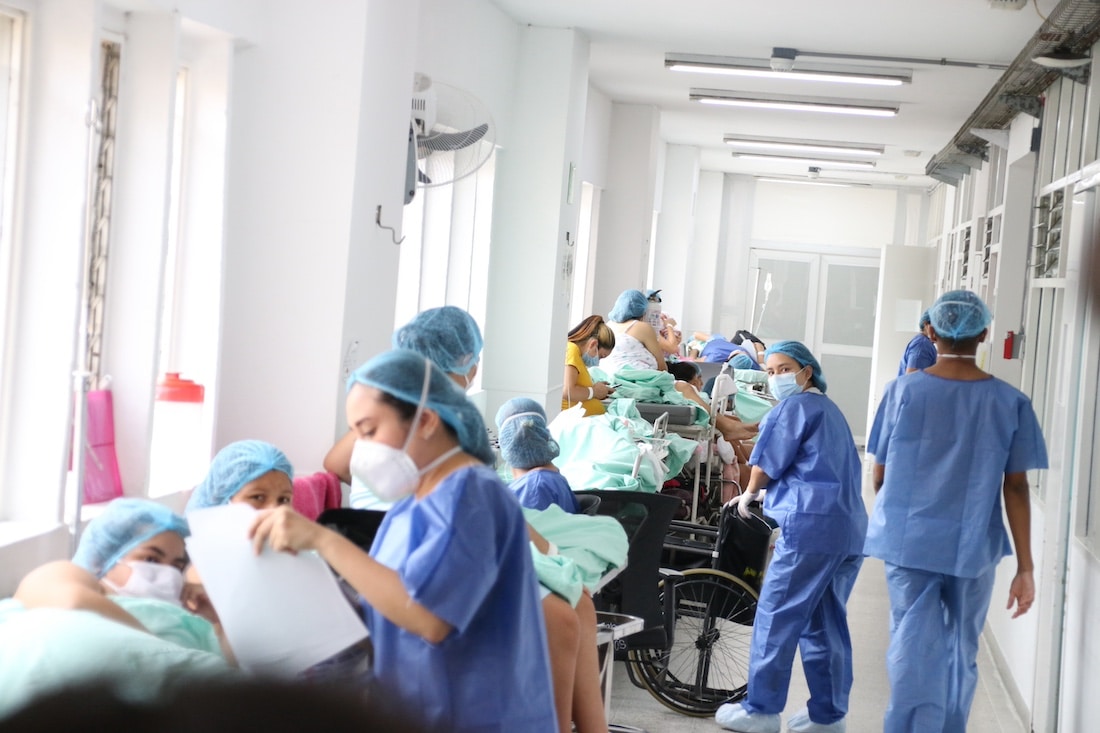 wide shot of doctors and nurses inside a Colombian hospital