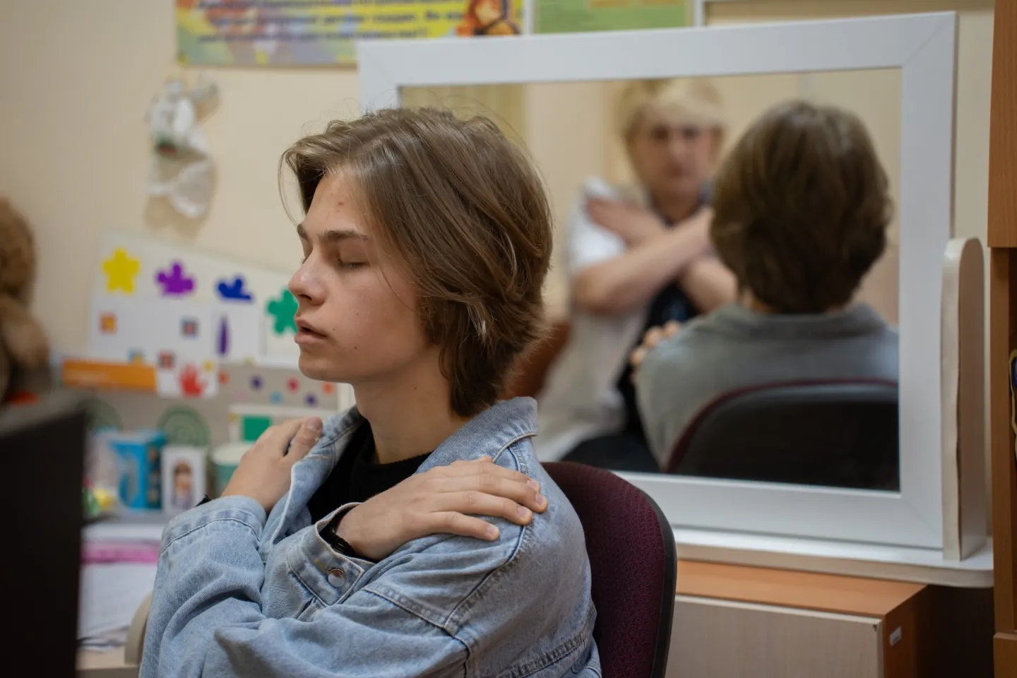 young teen doing mental health trainings